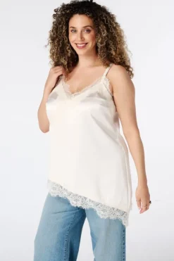 A-symmetrische blouse met kant