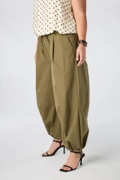 Barrel broek met trekkoord