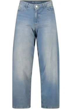 Barrel jeans