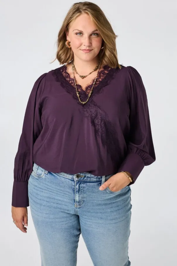 Blouse met kanten details