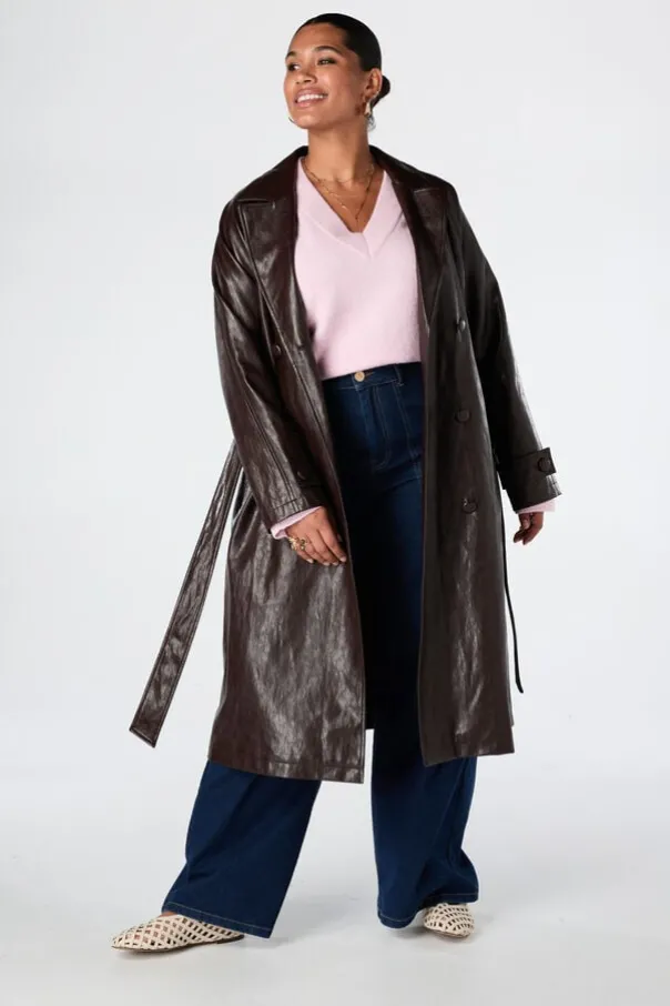 Double breasted trenchcoat