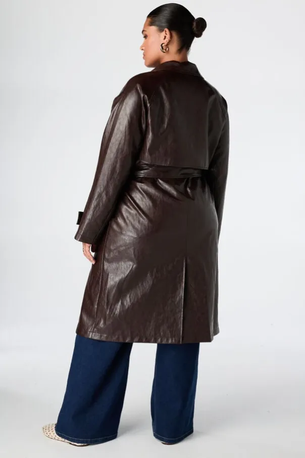 Double breasted trenchcoat