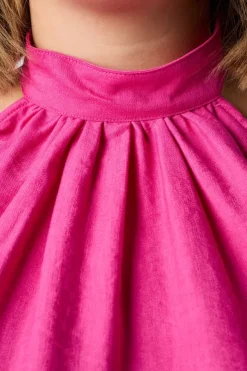 Mouwloze blouse met hoge hals