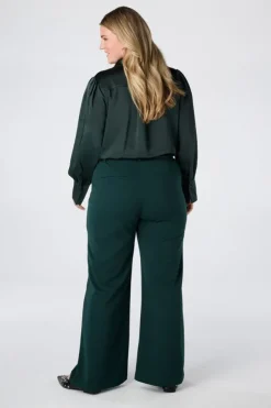 Rechte pantalon met ceintuur