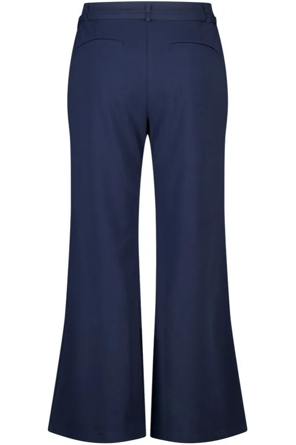 Rechte pantalon met ceintuur