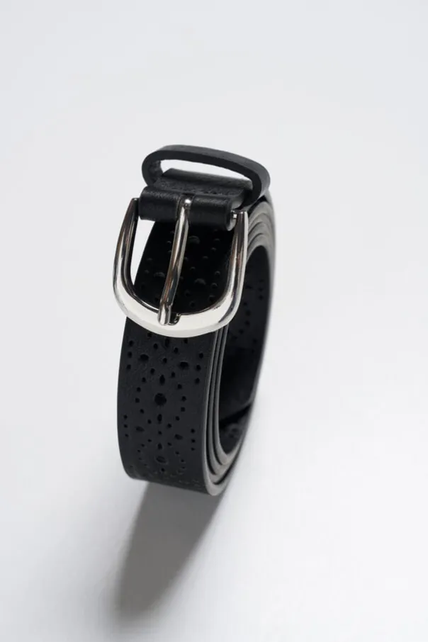 Riem met gaatjes patroon