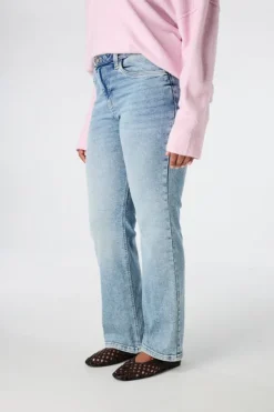 Straight leg jeans