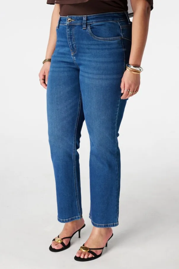 Straight leg jeans met mid waist