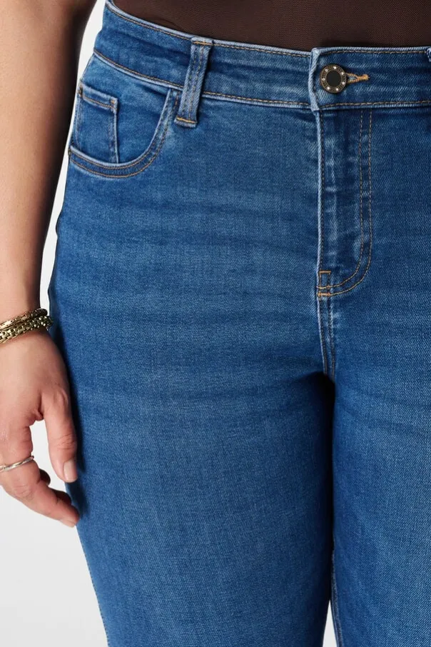 Straight leg jeans met mid waist