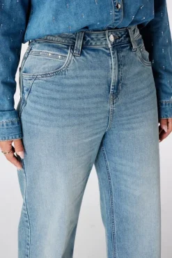 Straight leg jeans met studs