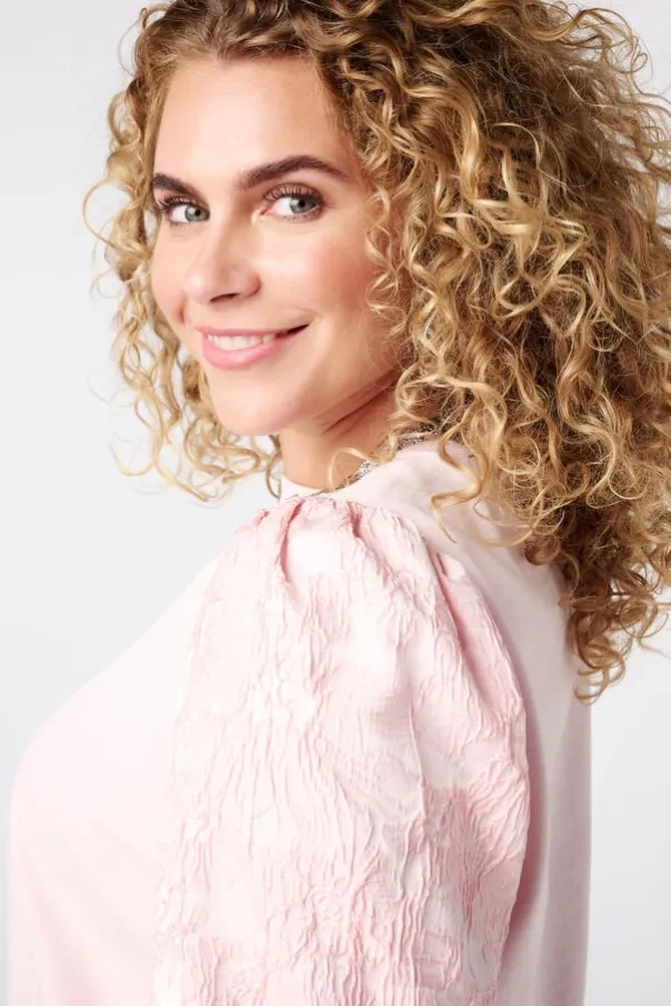 Top met jacquard mouwen