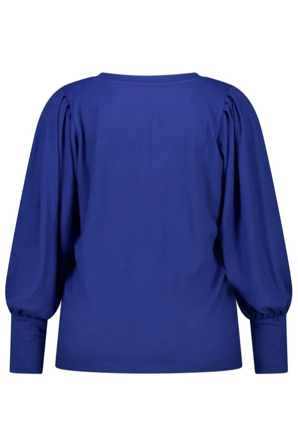 Top met pofmouwen