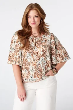 Top met print en ronde hals