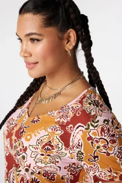 Top met print en V hals