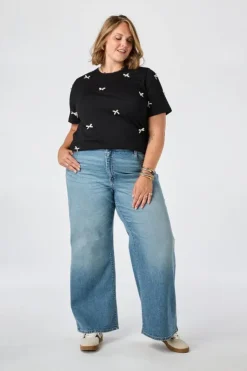 T-shirt met satijnen strikjes