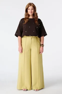 T-shirt van sweatstof met studs